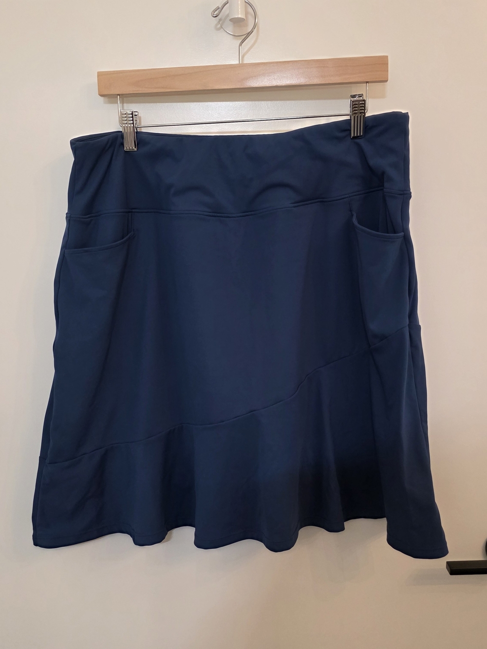 Classic Navy Active Skort with Pockets - Women